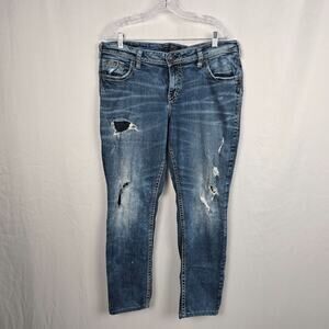Silver Boyfriend Jeans Women's 16 / L29 Blue Distressed Super Stretch